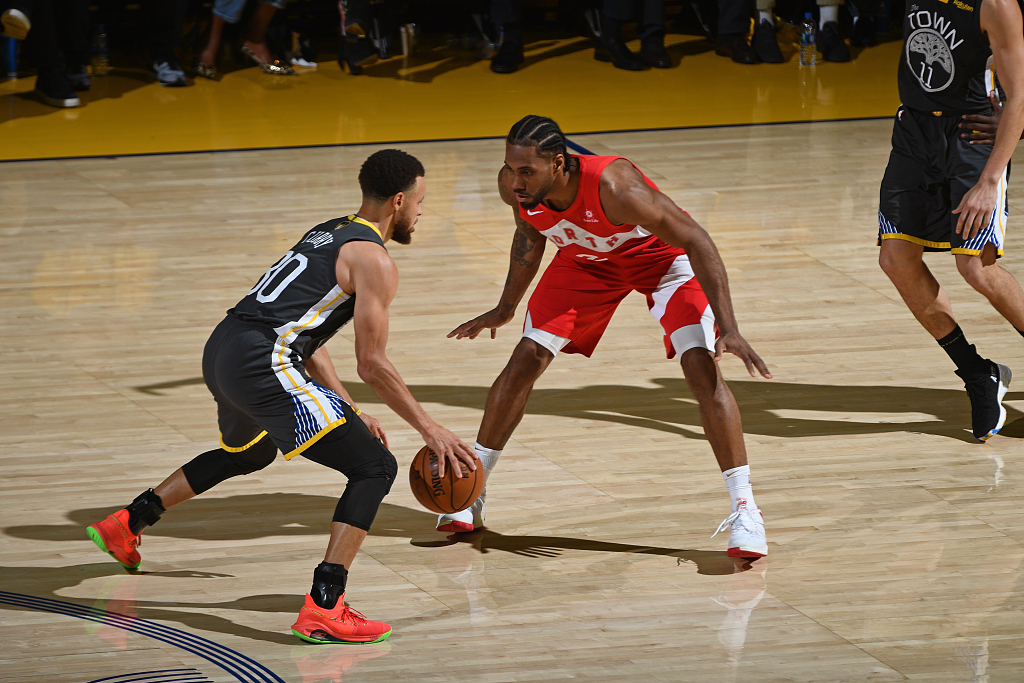 2015 年回顾：堪萨斯皇家队依靠强大的牛棚“铁三角”统治季后赛后段