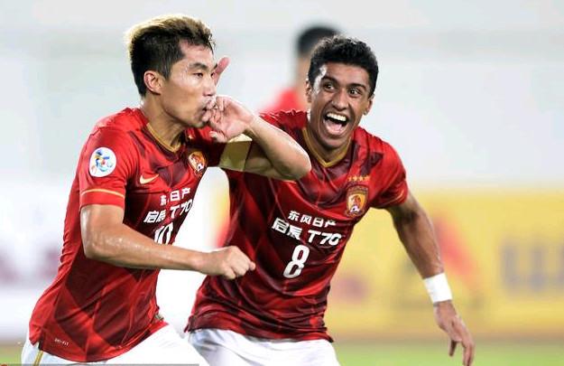 [德甲]弗赖堡获得角球 金特尔头球攻门得手