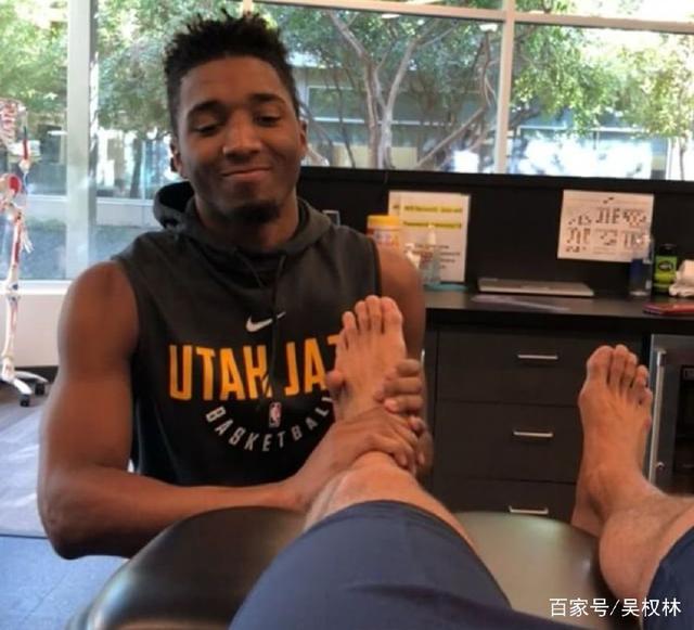 魔术：瓦格纳将接受核磁共振检查，主帅祈祷他伤无大碍