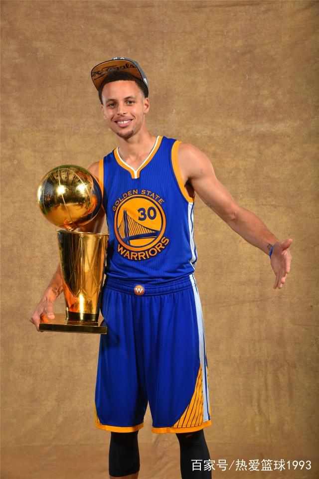 哈维·阿隆索：十二月的考验与超级杯的期待