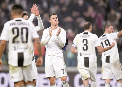 器械操世界杯巴库站｜50岁之龄演绎不老传奇 丘索维金娜跳马摘金