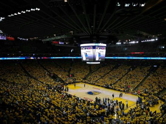 快船伤病报告：伦纳德可以出战今天的比赛，博格丹大概率出战