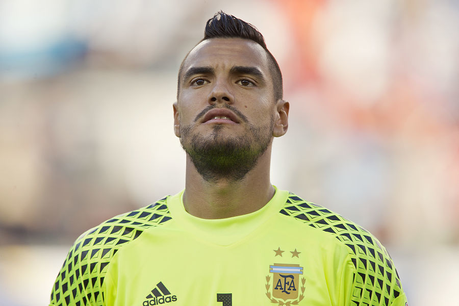 上海海港0-2不敌武里南联 亚冠精英联赛4场不胜