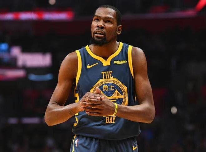 格策：梅西是我的偶像！给穆勒的建议是赛前别放狠话！